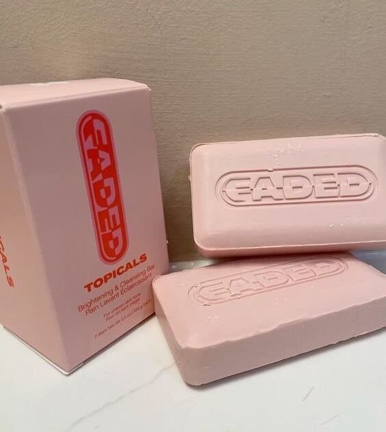 TOPICALS Brightening & Cleansing Bar
