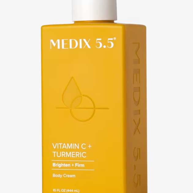 MEDIX 5.5  Vitamin C + Turmeric Body Lotion Brightening Body Cream